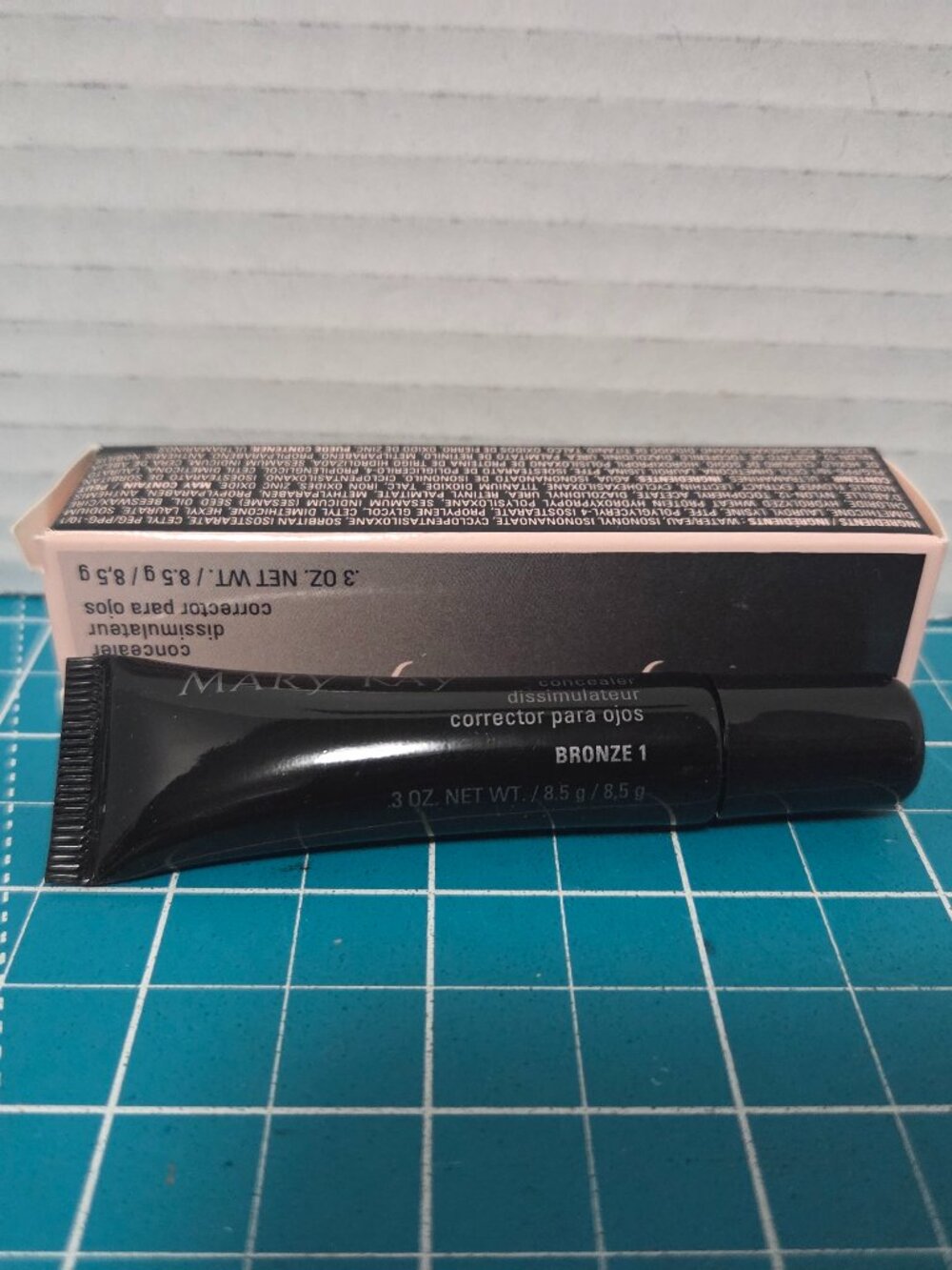 Mary Kay Concealer Bronze 1 #023471 New In Box Discontinued 0.3 Oz